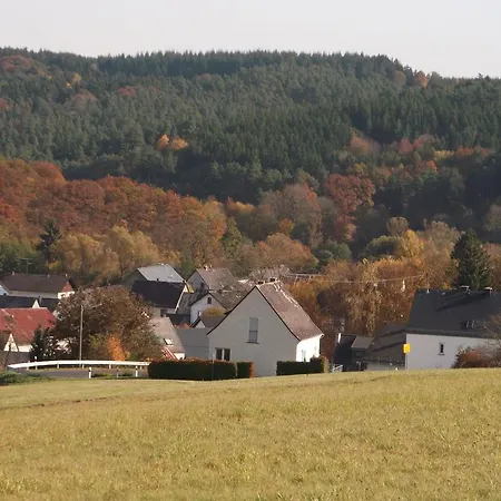 Cozy Apartment In Lirstal With Meadow Nearby *