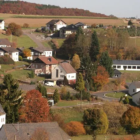 Cozy Apartment In Lirstal With Meadow Nearby 아파트 *