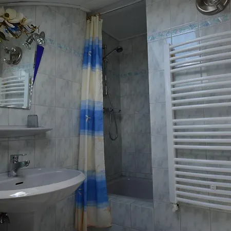 Cozy Apartment In Lirstal With Meadow Nearby