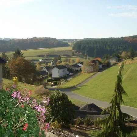 Cozy Apartment In Lirstal With Meadow Nearby * 라우바흐